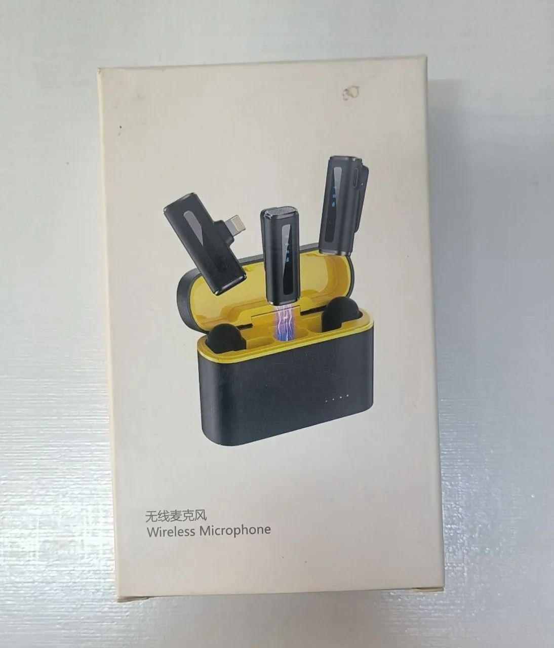 Microfone de Lapela Sem Fio Profissional com Estojo - Foto 4