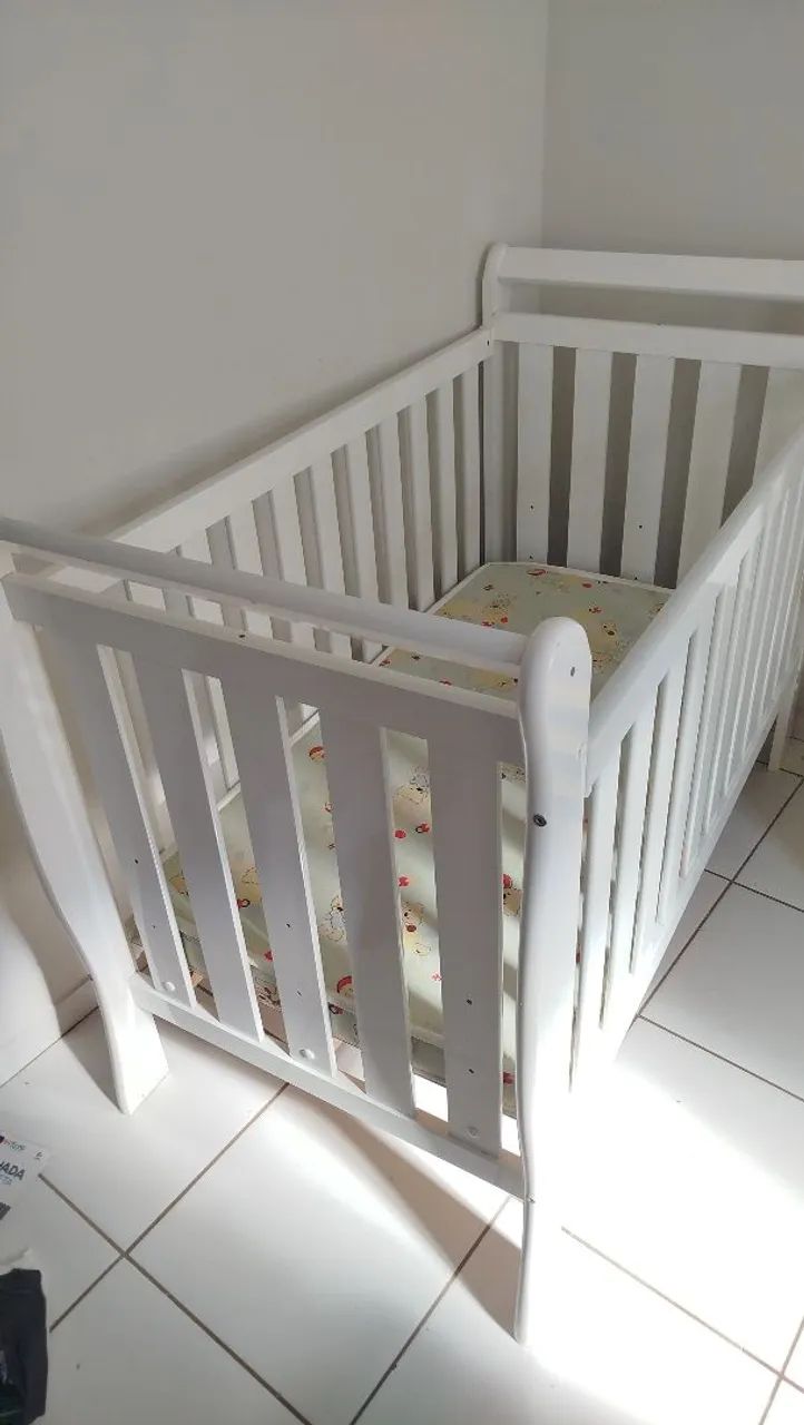 Berço mais colchão 
