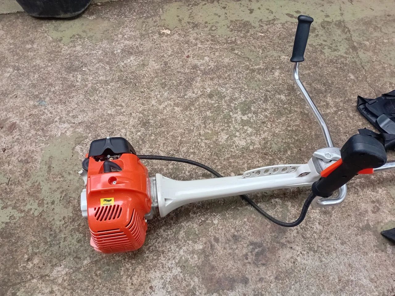 Roçadeira stihl nova - Foto 2