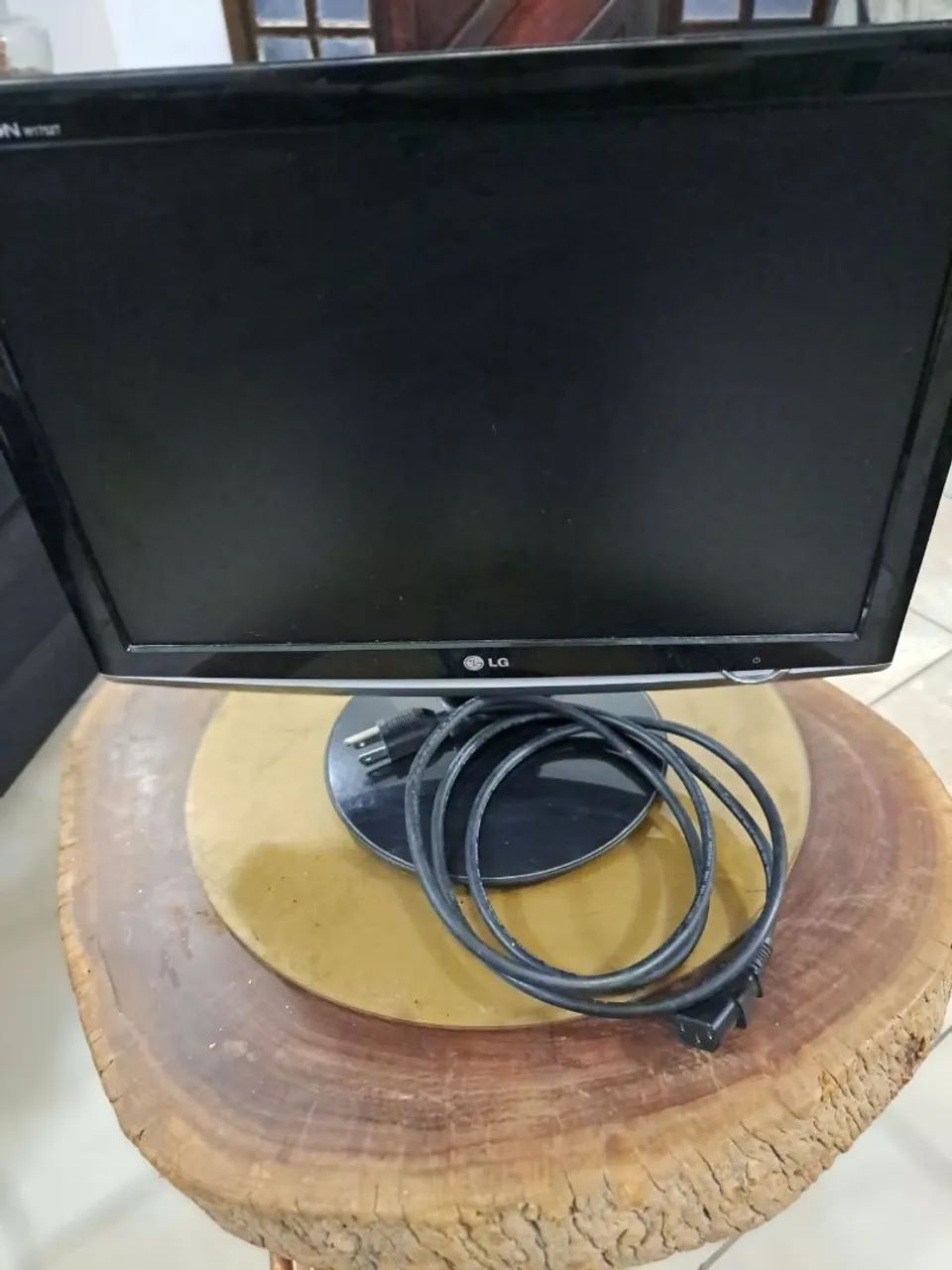 Monitor LG W1752T - Foto 2