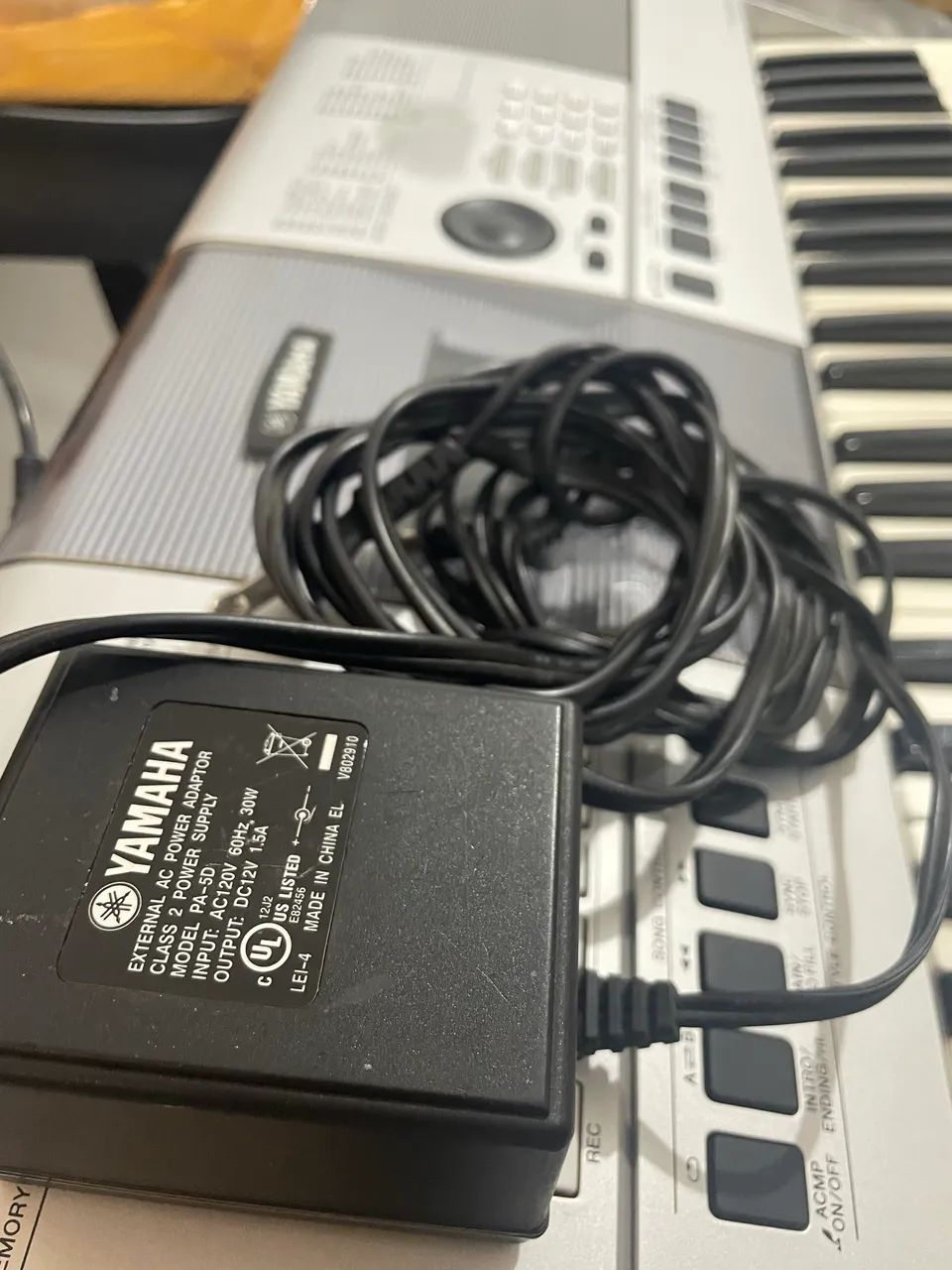 Teclado Yamaha PSRE 413  - Foto 2