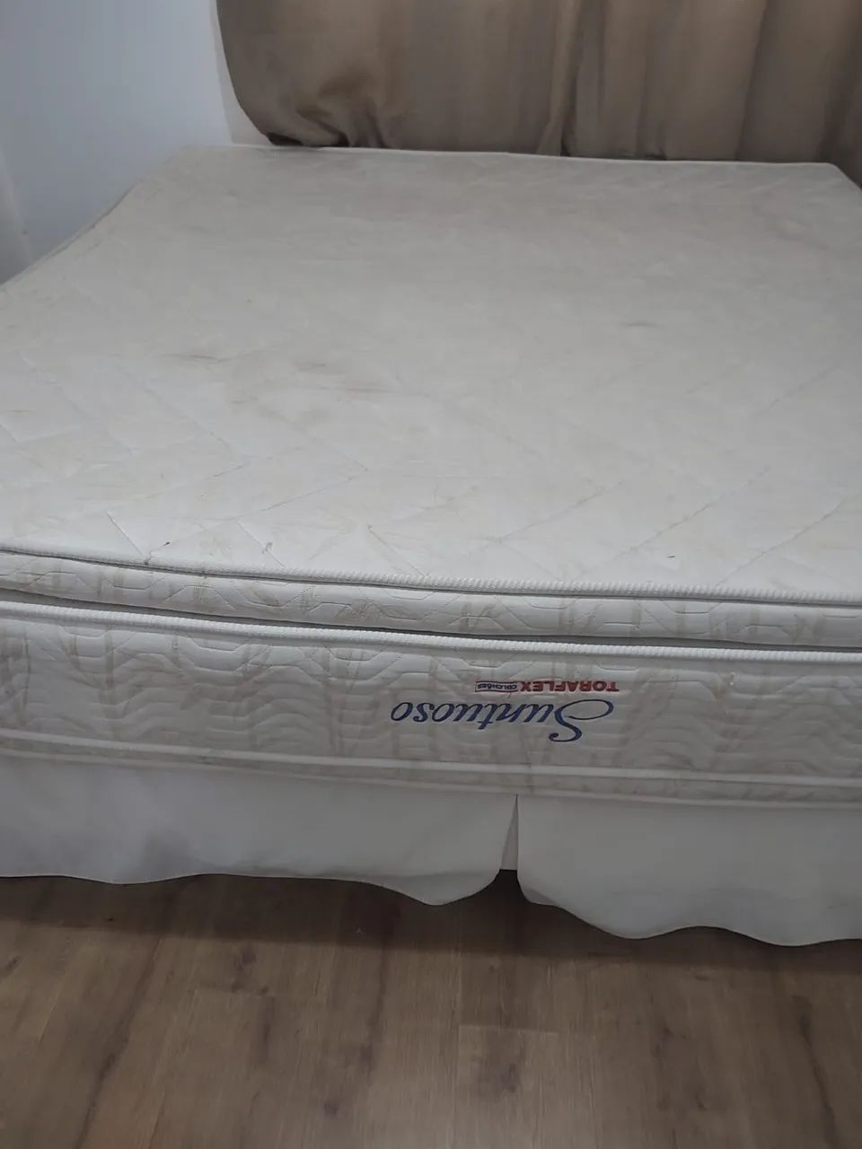 Cama box colchão king 