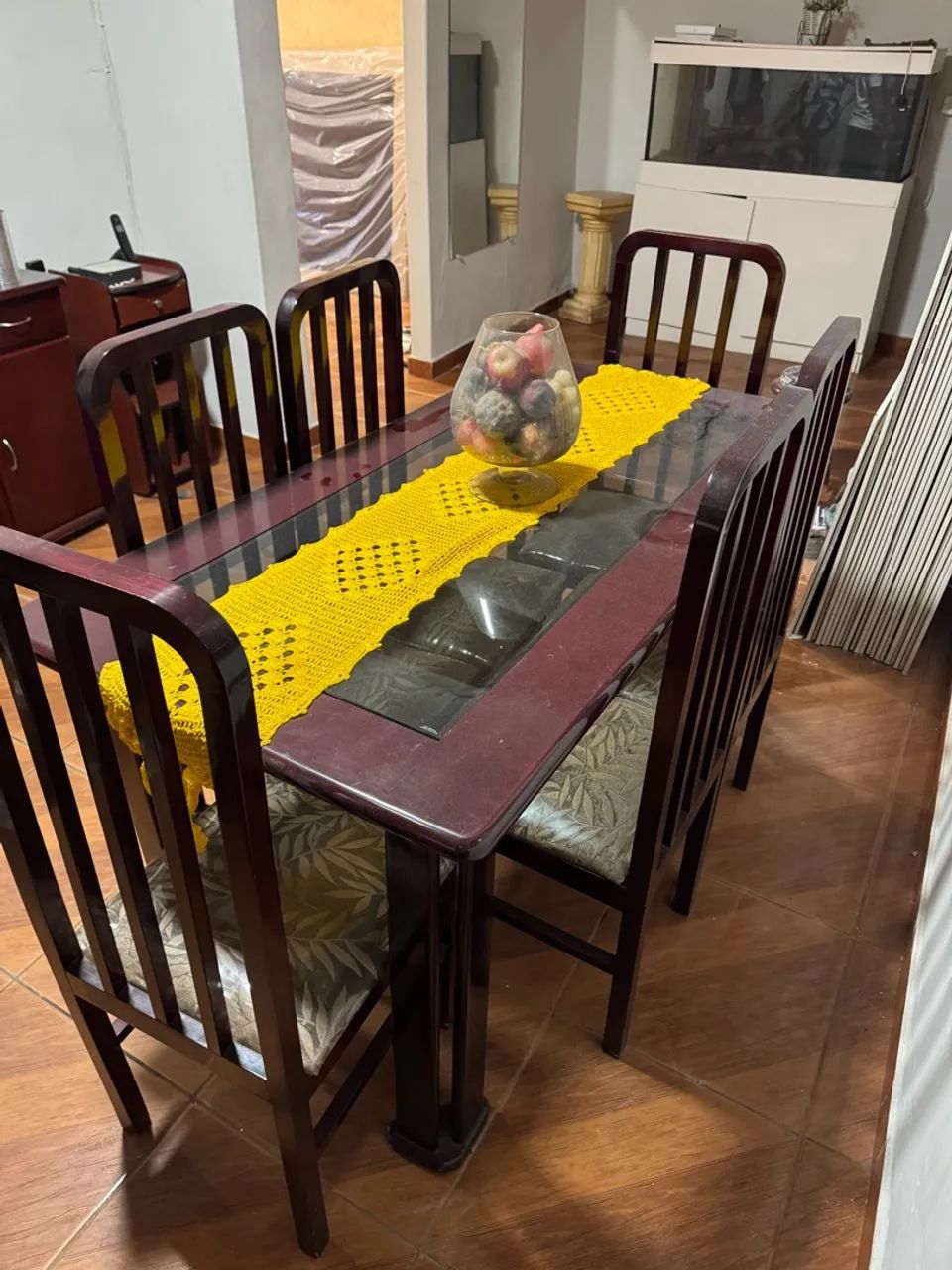 mesa com cadeiras 