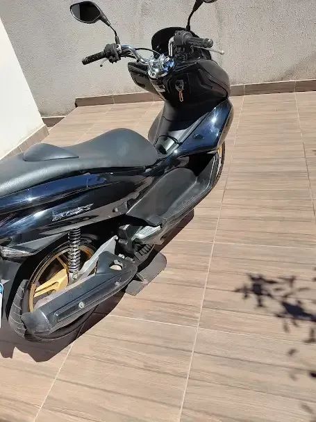VENDE -SE OTIMA PCX - Foto 3