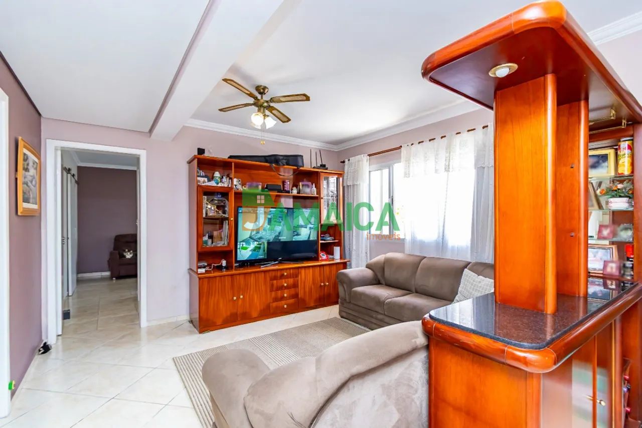 Casa à Venda - 161m², 4 Dormitórios com 1 suíte - Rua Egito, Cajuru - 5319 - Foto 2