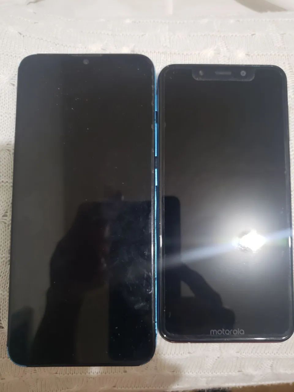 Moto One + Motorola - Foto 2