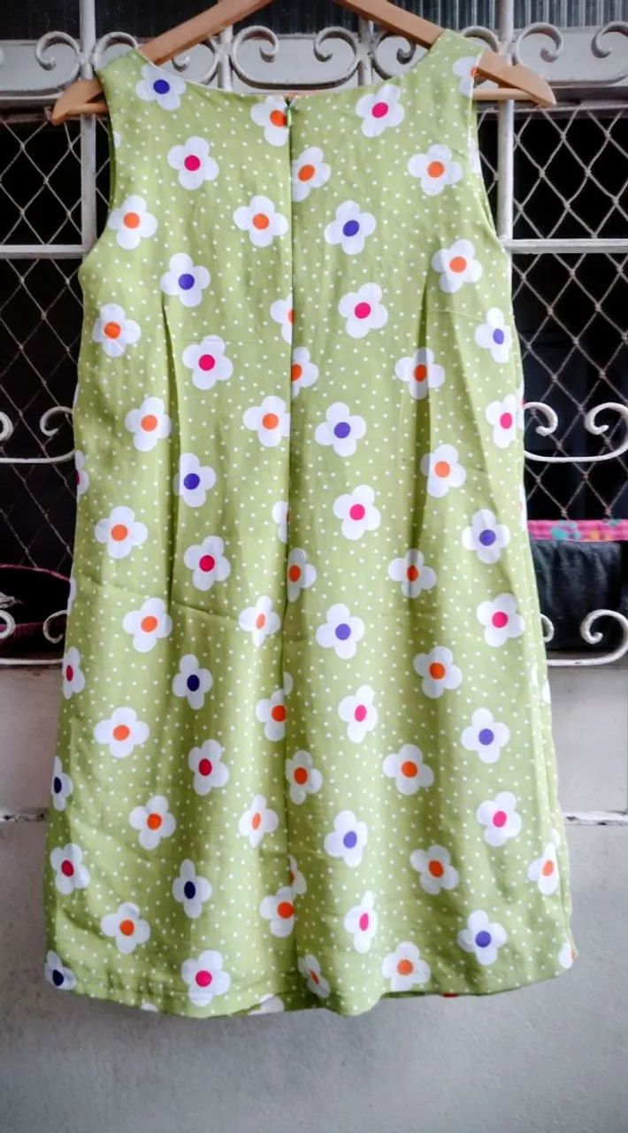 Vestido retrô marca Stazione  - Foto 2
