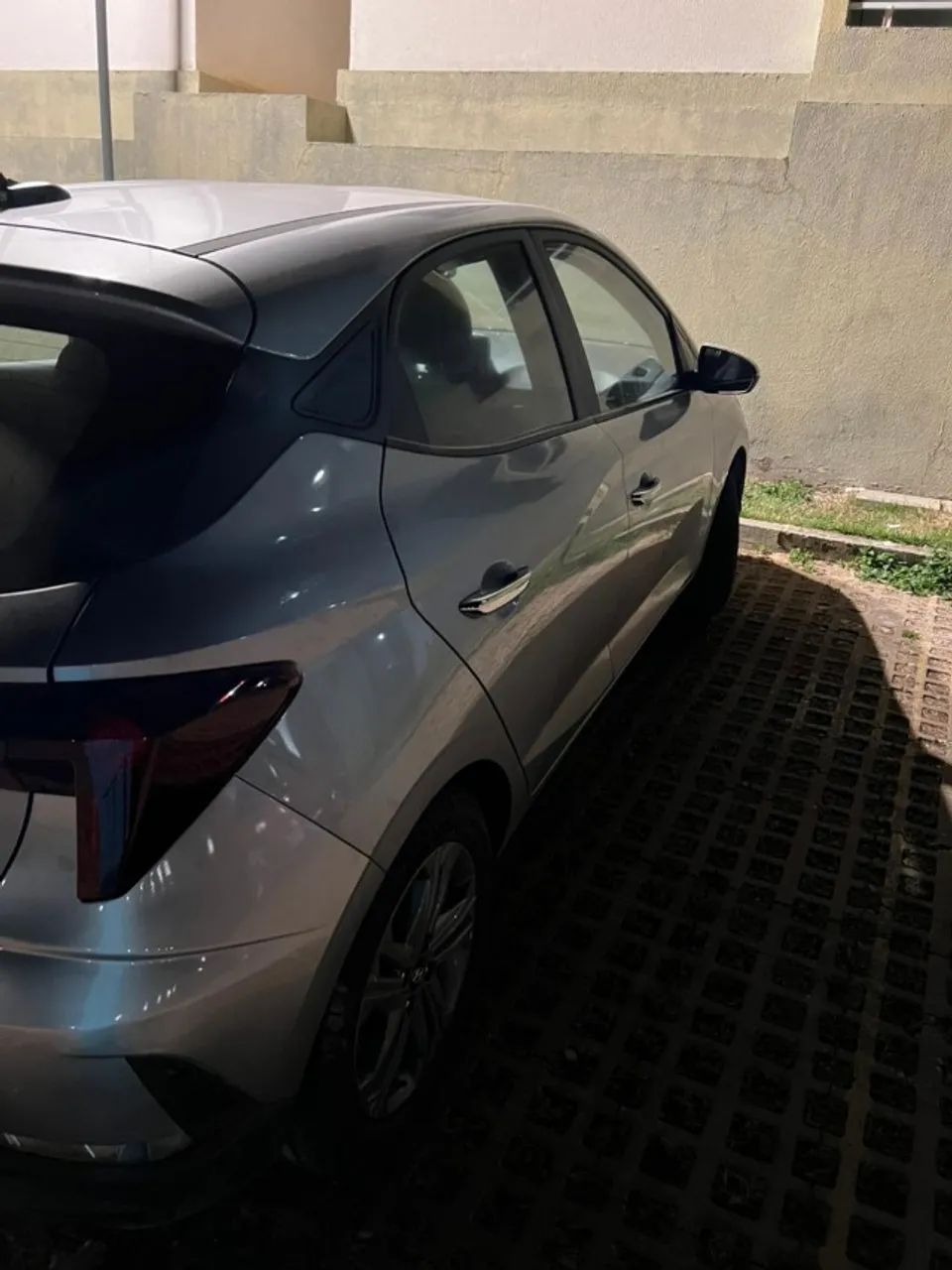 ALUGO CARRO 