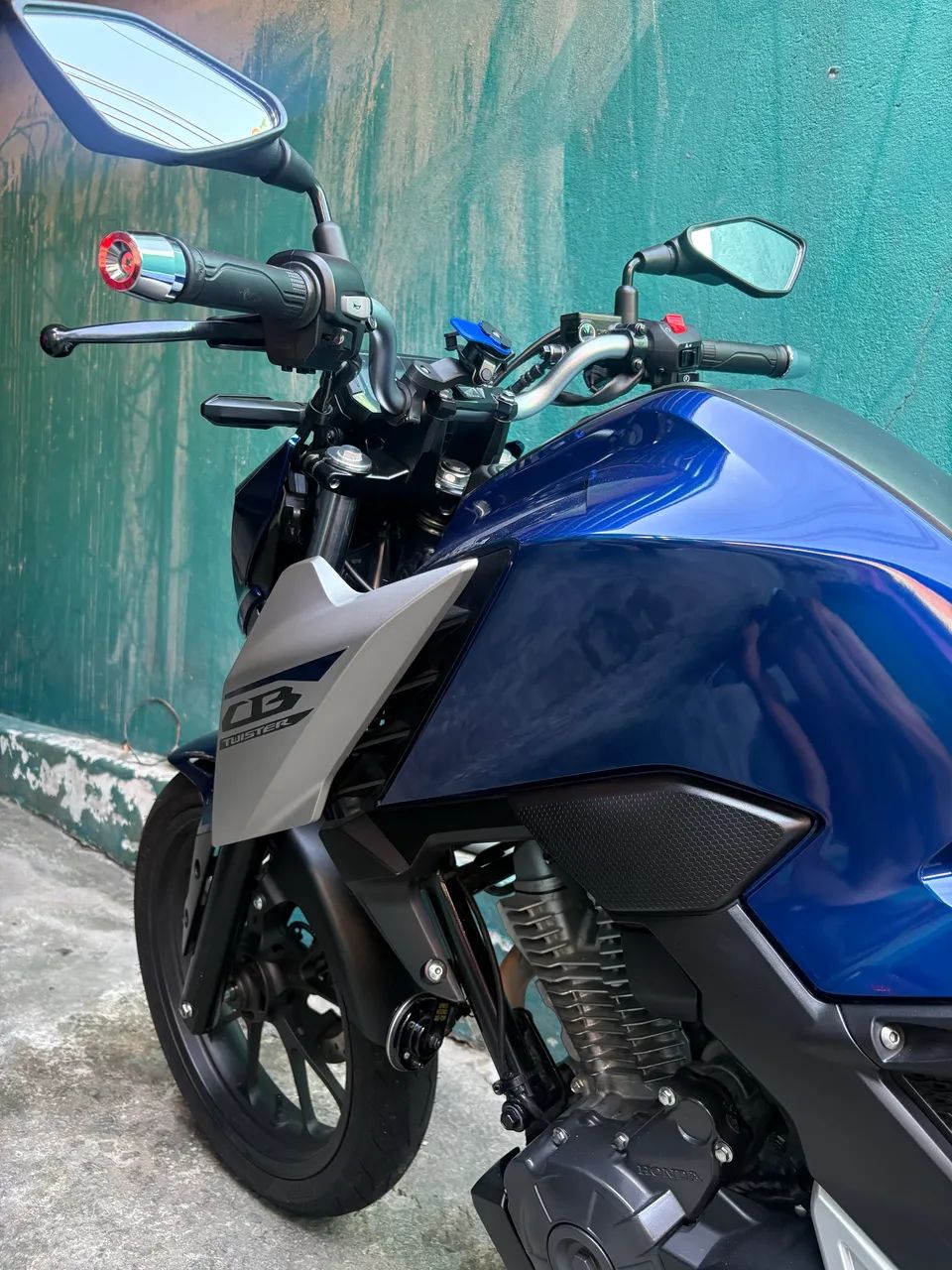 Cb 300f 2025/2026 - Foto 4