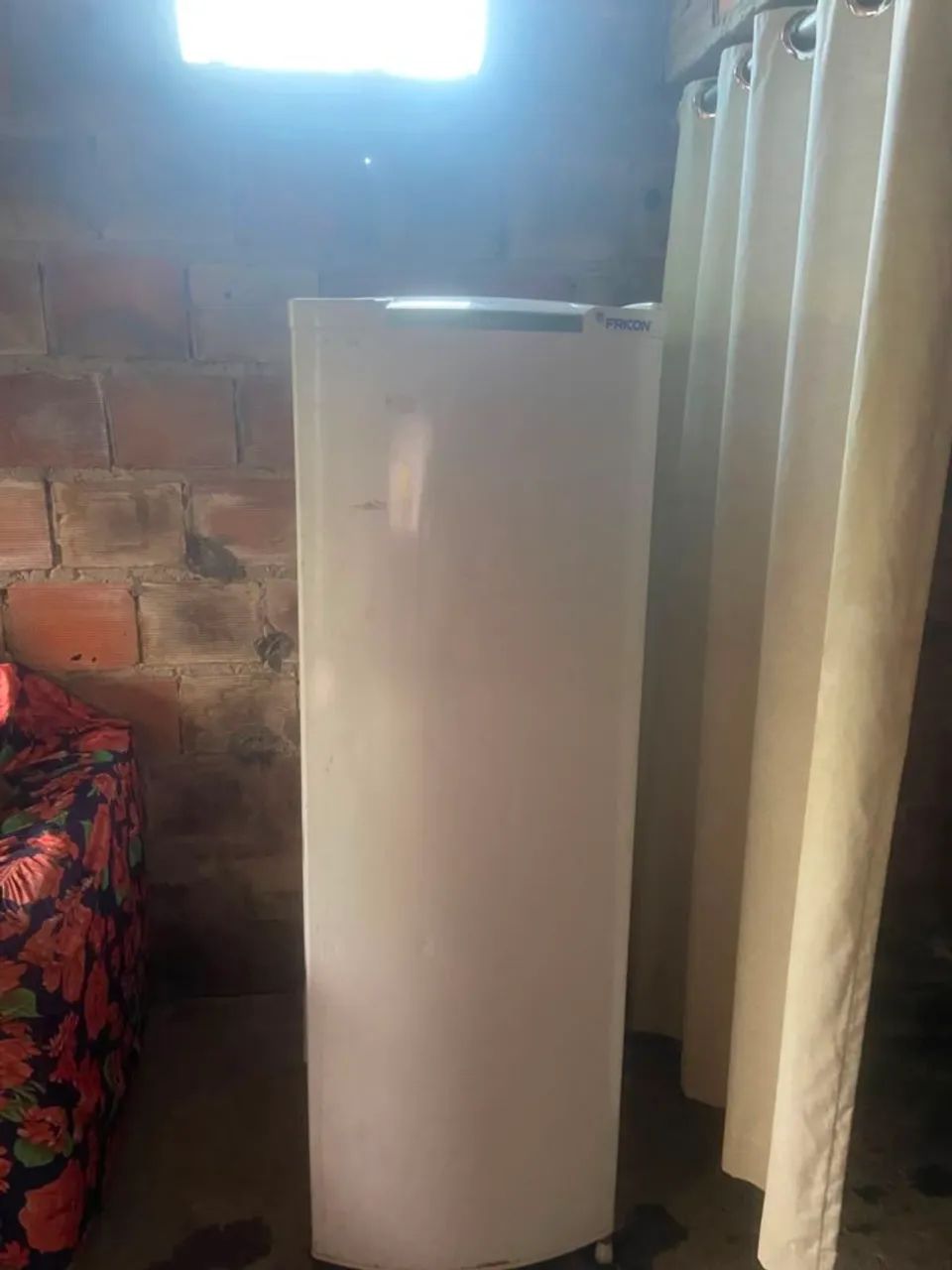 Geladeira 220v