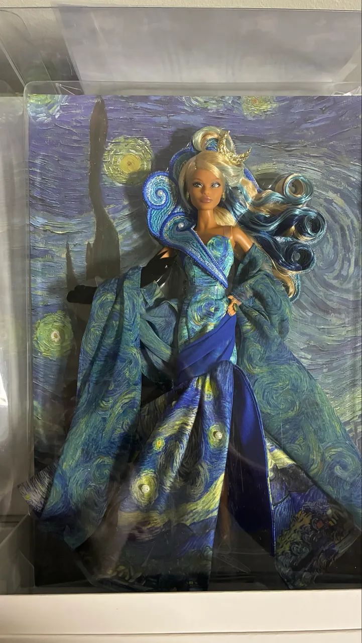 Boneca Barbie X Moma Da Noite Estrelada Vincent Van Gogh - Foto 3