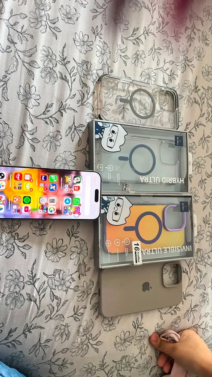iPhone 16 pro max - Foto 3