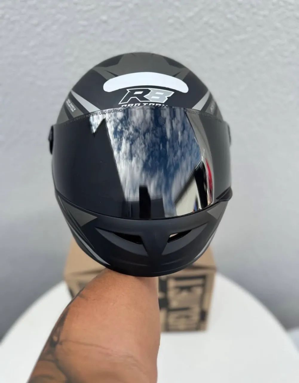 Capacete esportivo r8 - Foto 4