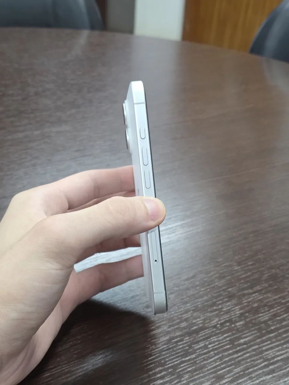 iPhone 16 branco