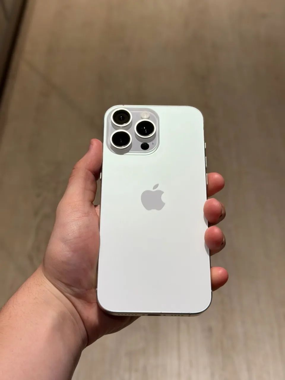 IPhone 16 Pro Max 256gb Usado + BRINDES 