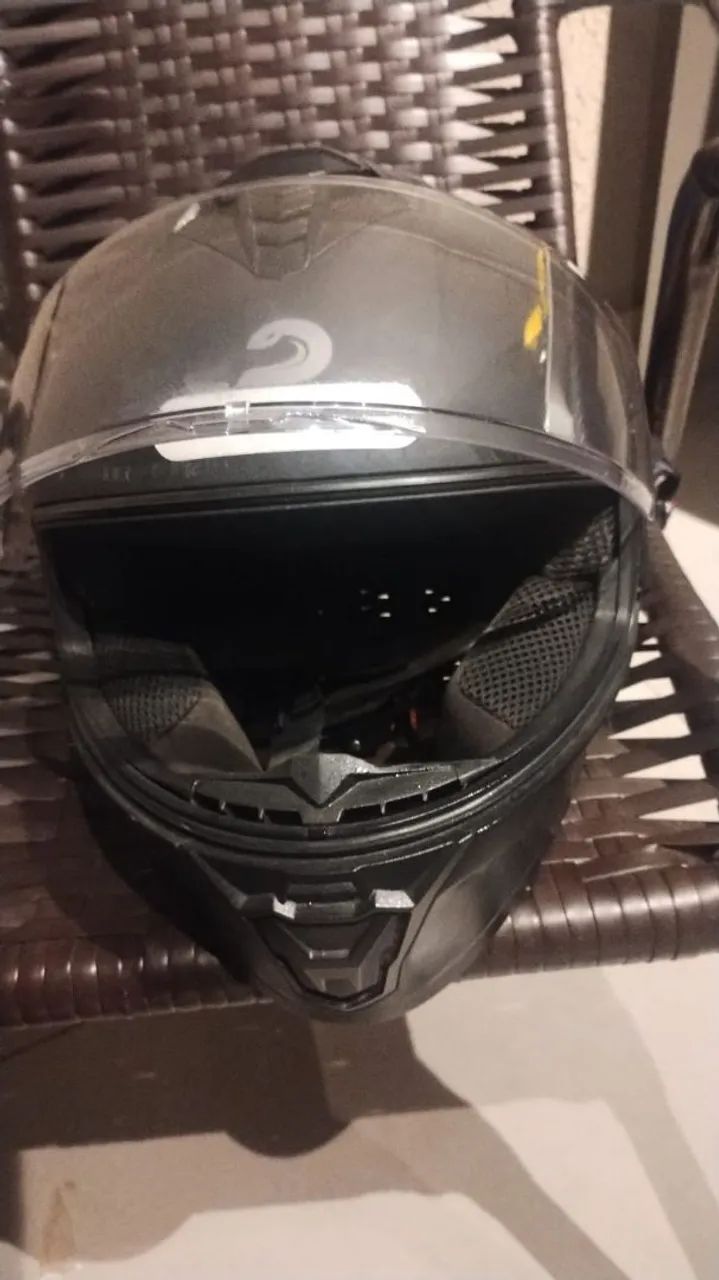 Capacete Raceteck semi novo 