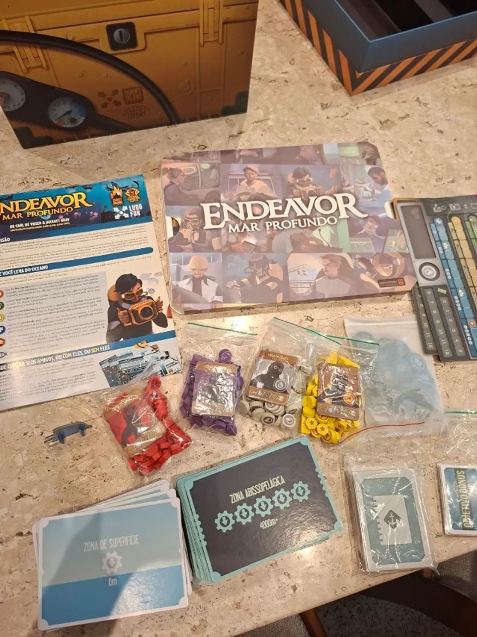Endeavor: Mar Profundo - Foto 3