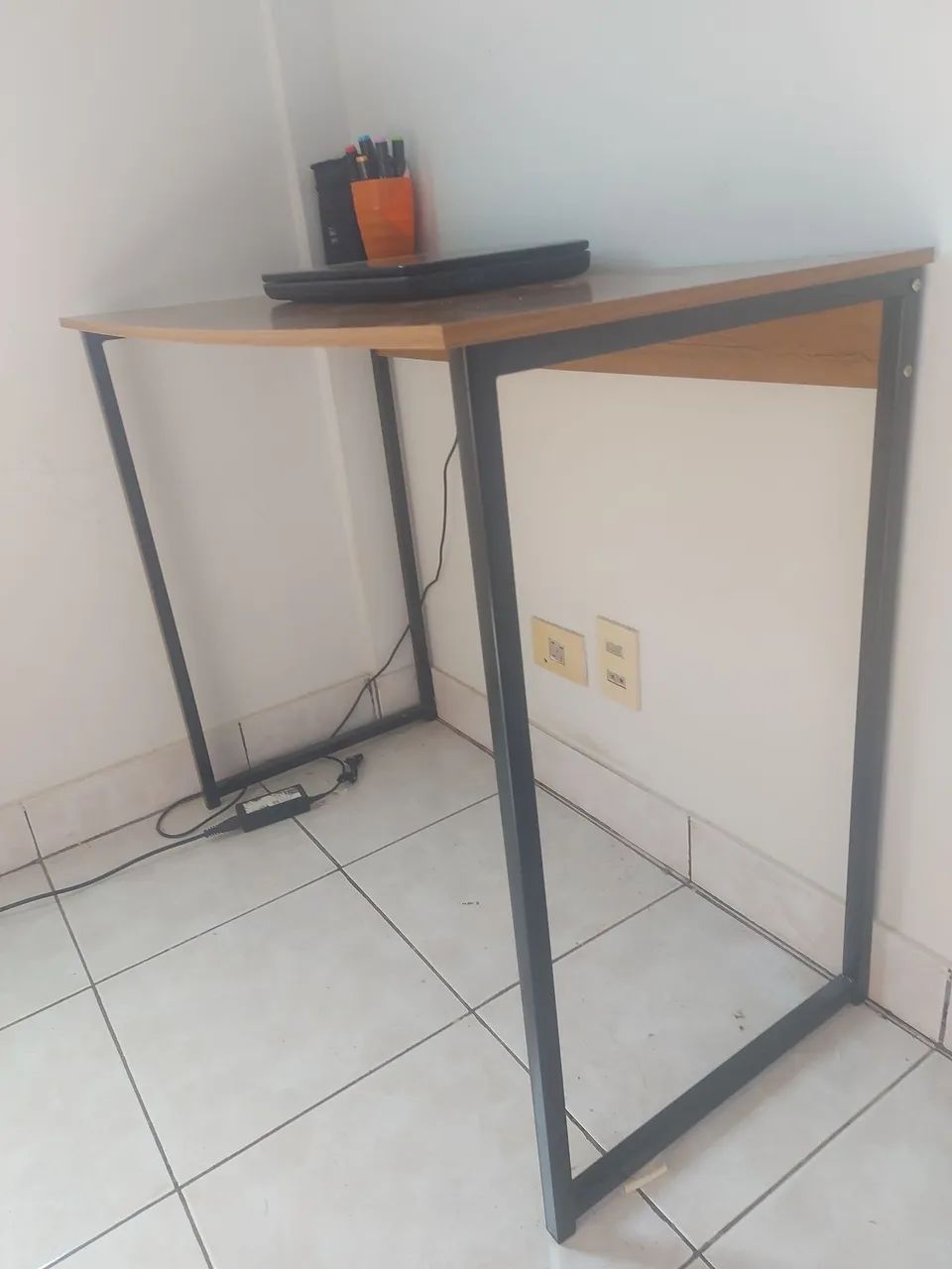 Escrivaninha487306025123850241