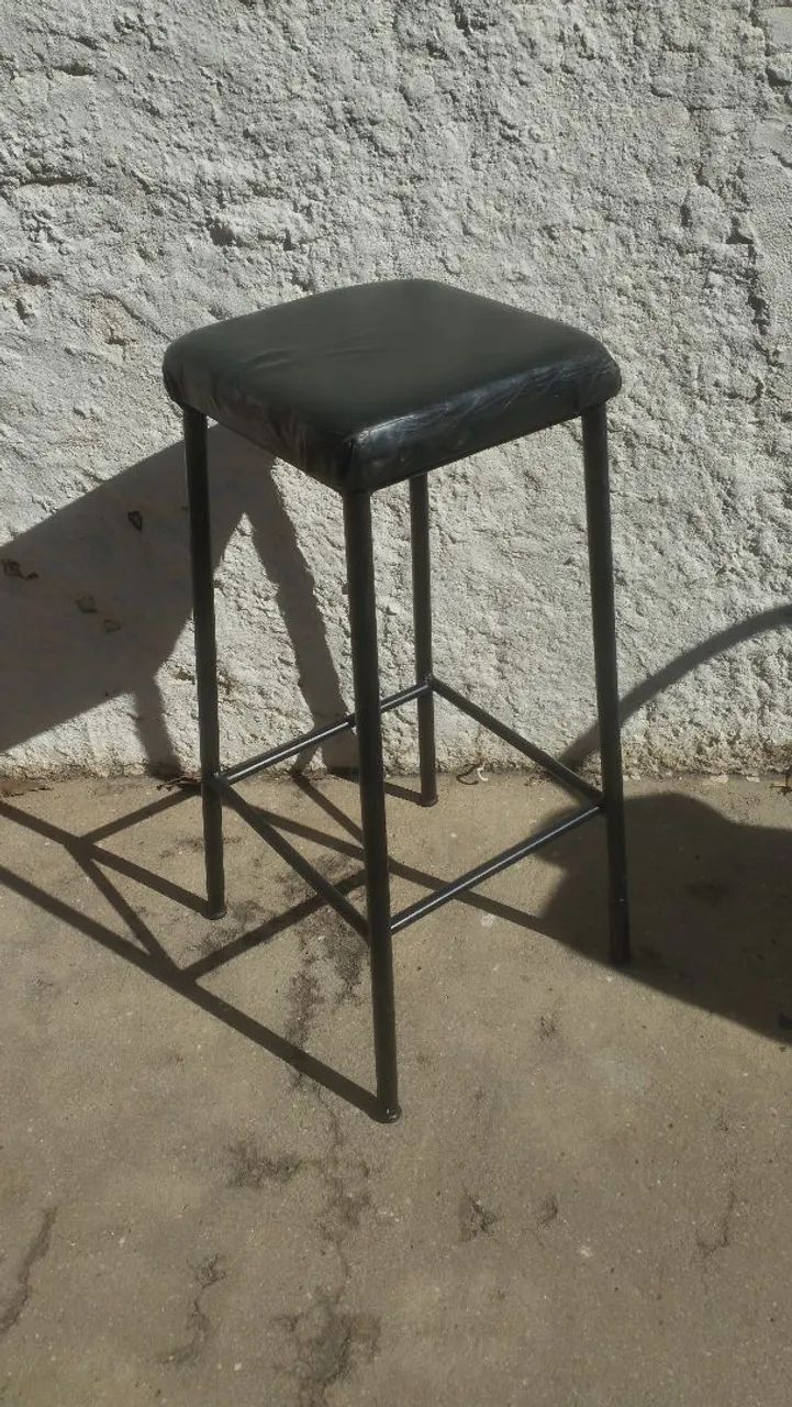Banqueta estofada 