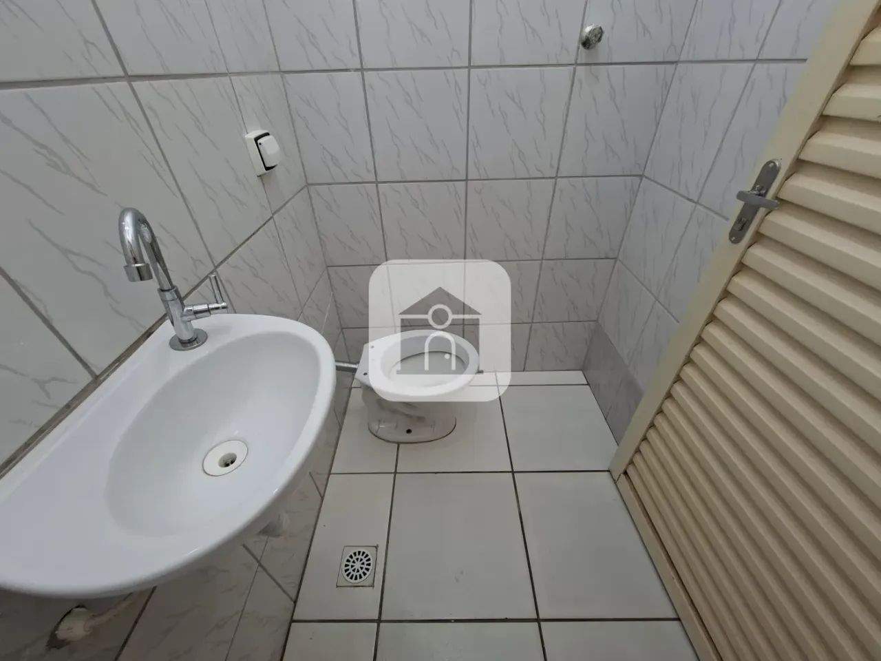 Cômodo comercial para locação no bairro Planalto - Foto 5