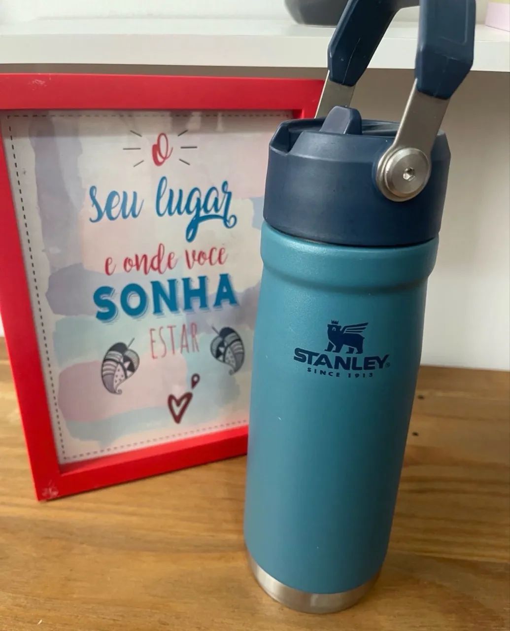 Garrafa Stanley flip lagoon 651 ml