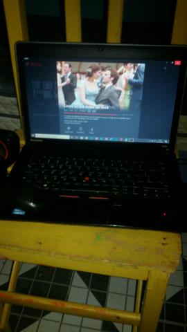 Vendo notebook lenovo Intel core i5.