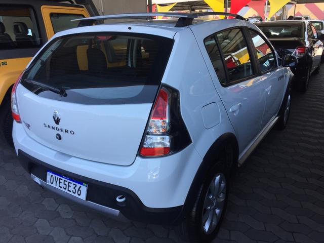 Sandero stepway 1.6 2014 - Foto 4