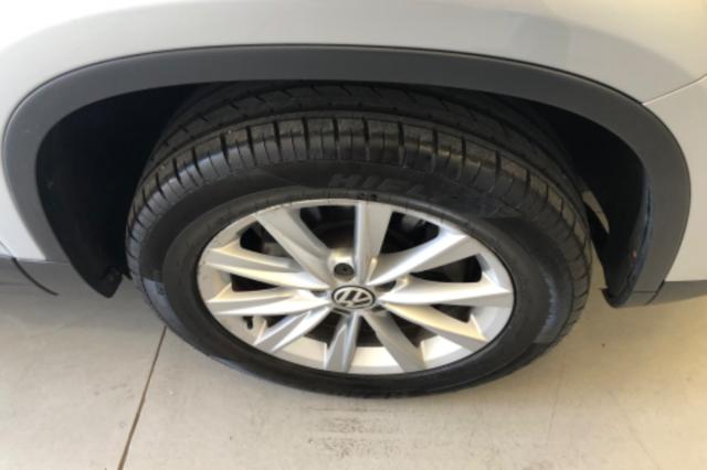 Tiguan 2.0 tsi 200cv 4 motion toda revisada abaixo da fipe - Foto 15