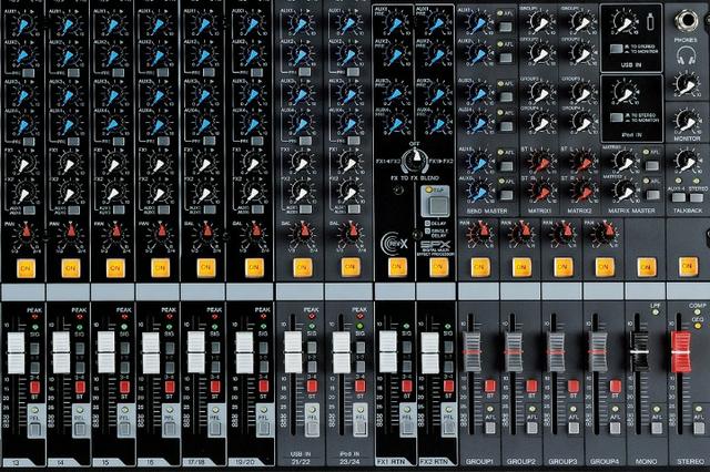 Mesa de Som Yamaha 24 canais - Foto 6
