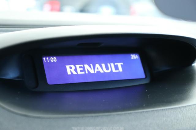 Renault Fluence Sedan Dynamique 2.0 16V - Foto 18