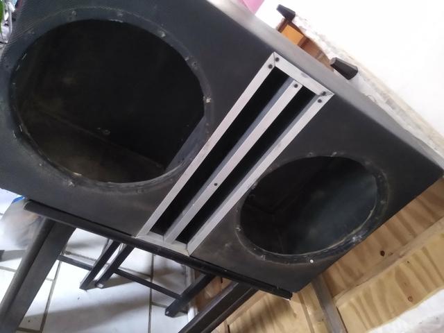 Caixa de som automotivo 2x15