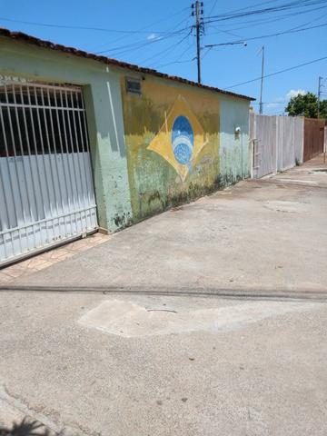 Vende-se casa em Taguatinga Norte