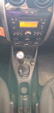 Duster Expression 1.6 mecânico 2016(R$ 45990,00 por R$ 43300,00) - Foto 16
