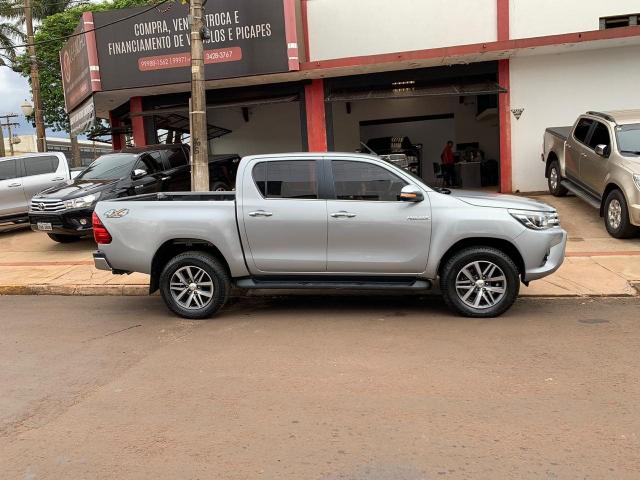 TOYOTA HILUX 2017/2017 2.8 SRX 4X4 CD 16V DIESEL 4P AUTOMÁTICO - Foto 3