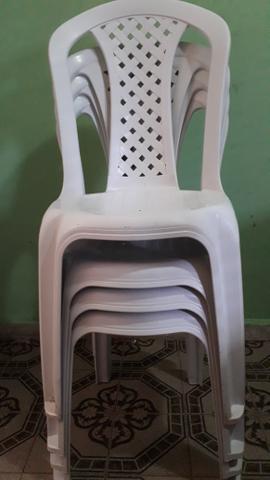 Cadeiras de Plástico - Foto 3