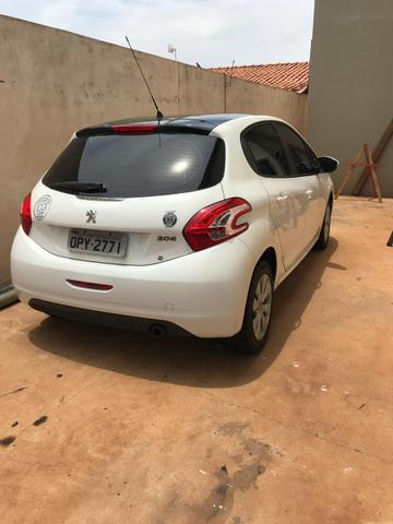 Peugeot 208 - Foto 6