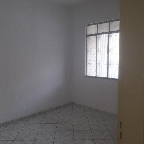 Casa 100% Independente, 02 Quartos, Quintal, Garagem Ampla em Jardim Meriti - Foto 9