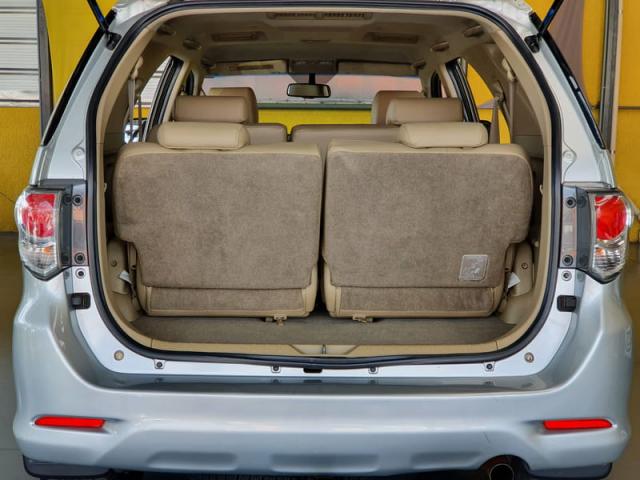 TOYOTA HILUX SW4 SRV 3.0 4X4 7L AUTOMÁTICO - Foto 16