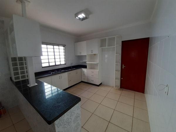 Casa com 3 quartos - Bairro Jardim dos Ipês em Anápolis - Foto 14