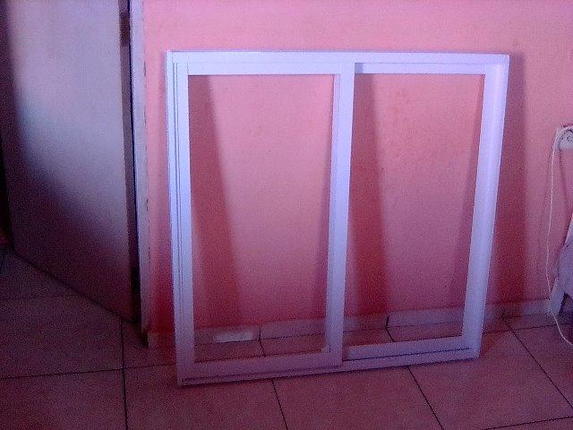 Janelas, portas, box, guarda-corpo, manutenção esquadrias em geral.