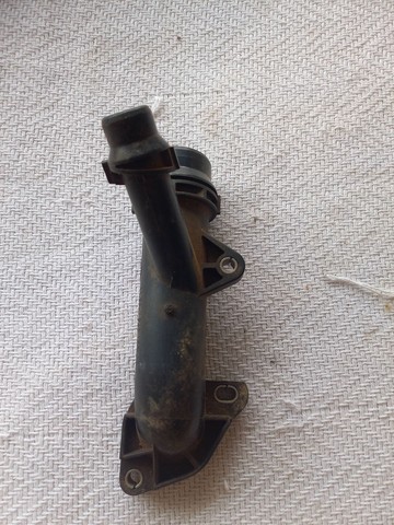 Tubo saída de água motor BMW 320i  120i  116i  X1 2.0 - Foto 4