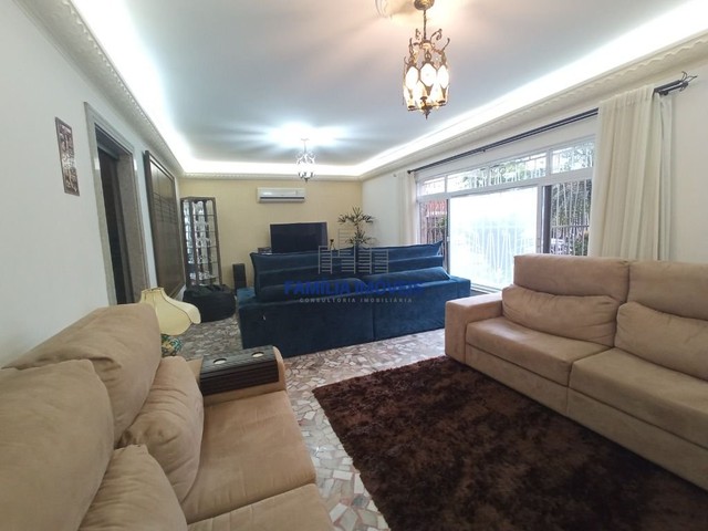 Comprar Casa 4 Dormitórios na Ponta da Praia em Santos - Foto 4