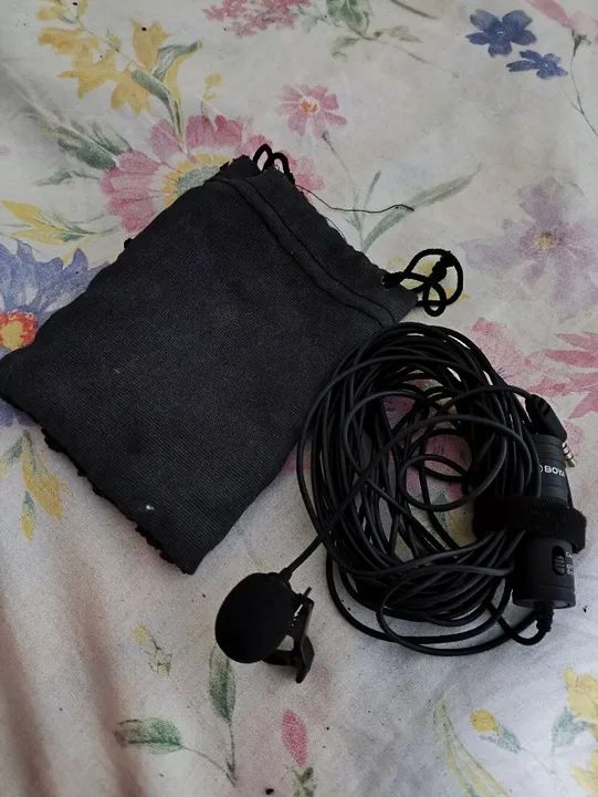 Microfone Boya para celular e câmera 