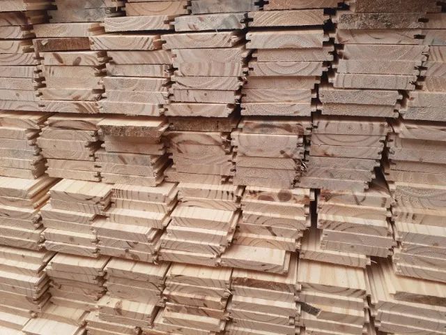 Assoalho de Pinus - 2,5 metros  - Foto 3