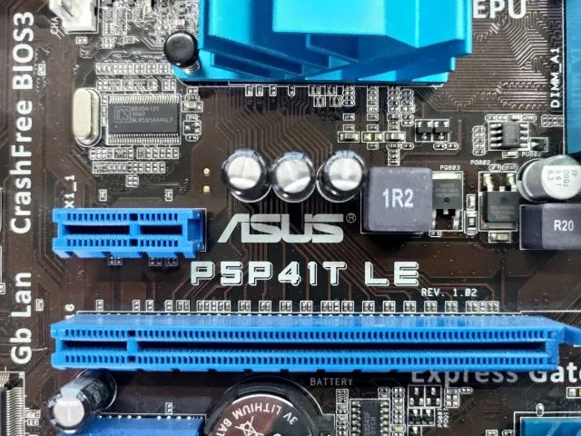 Placa-mãe ASUS P5P41T-LE + Processador Intel E5700 + 6GB memória - Foto 4