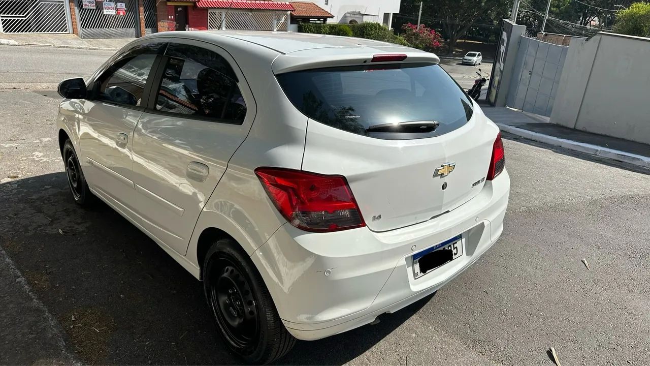 Chevrolet Onix HATCH LT 1.4 8V FlexPower 5p Mec., foto 4 de 15