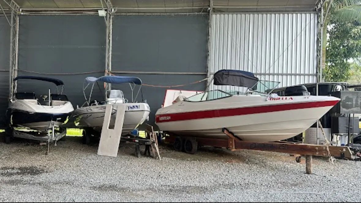 OPORTUNIDADE Lancha Ventura MOTOR 225hp v6 24 pés  - Foto 2