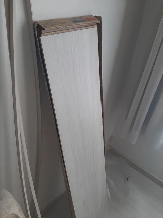 Pisos Laminados Novos  - Foto 2