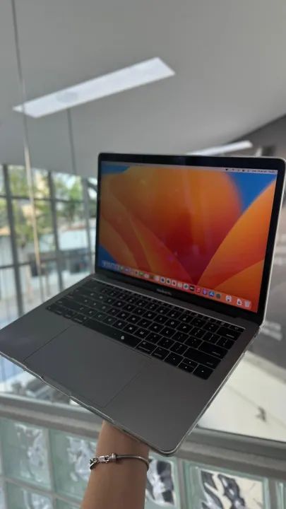 Macbook Pro 2017 Model A1708 Intel core i5 - 2,3GHz 8GB DDR3 256GB SSD  