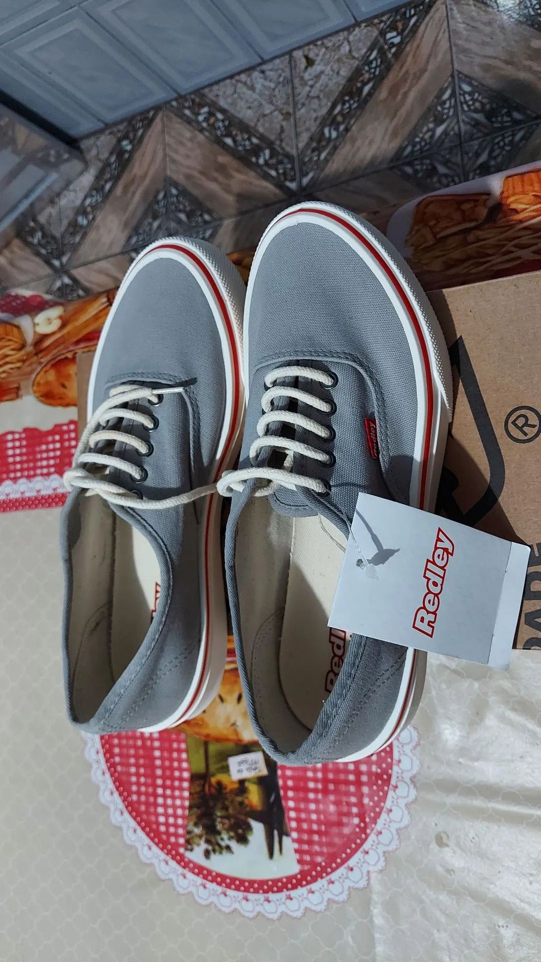 Tenis Redley Originals Cor Cinza Tam 41( Novo Na Caixa ) - Foto 3